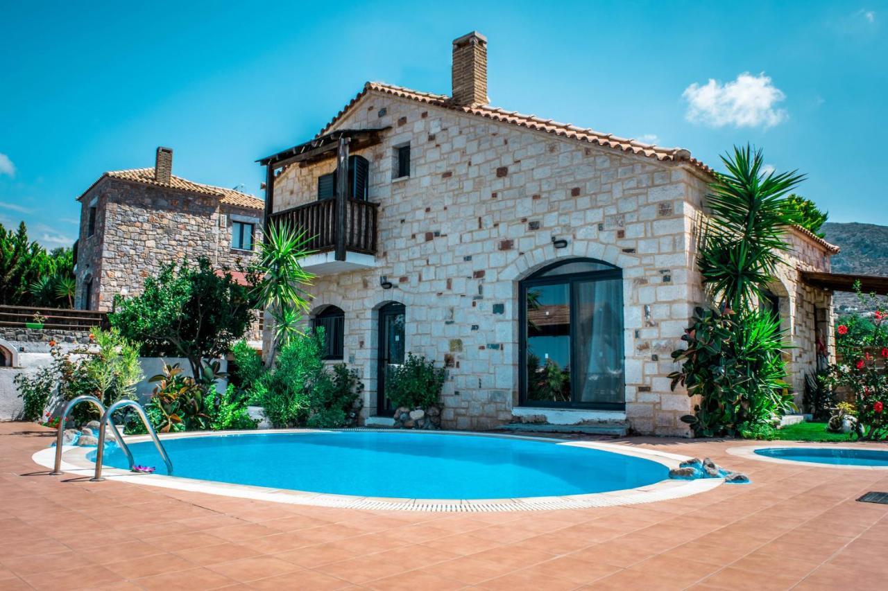Niriides Villas Old Listing Khersónisos Eksteriør bilde