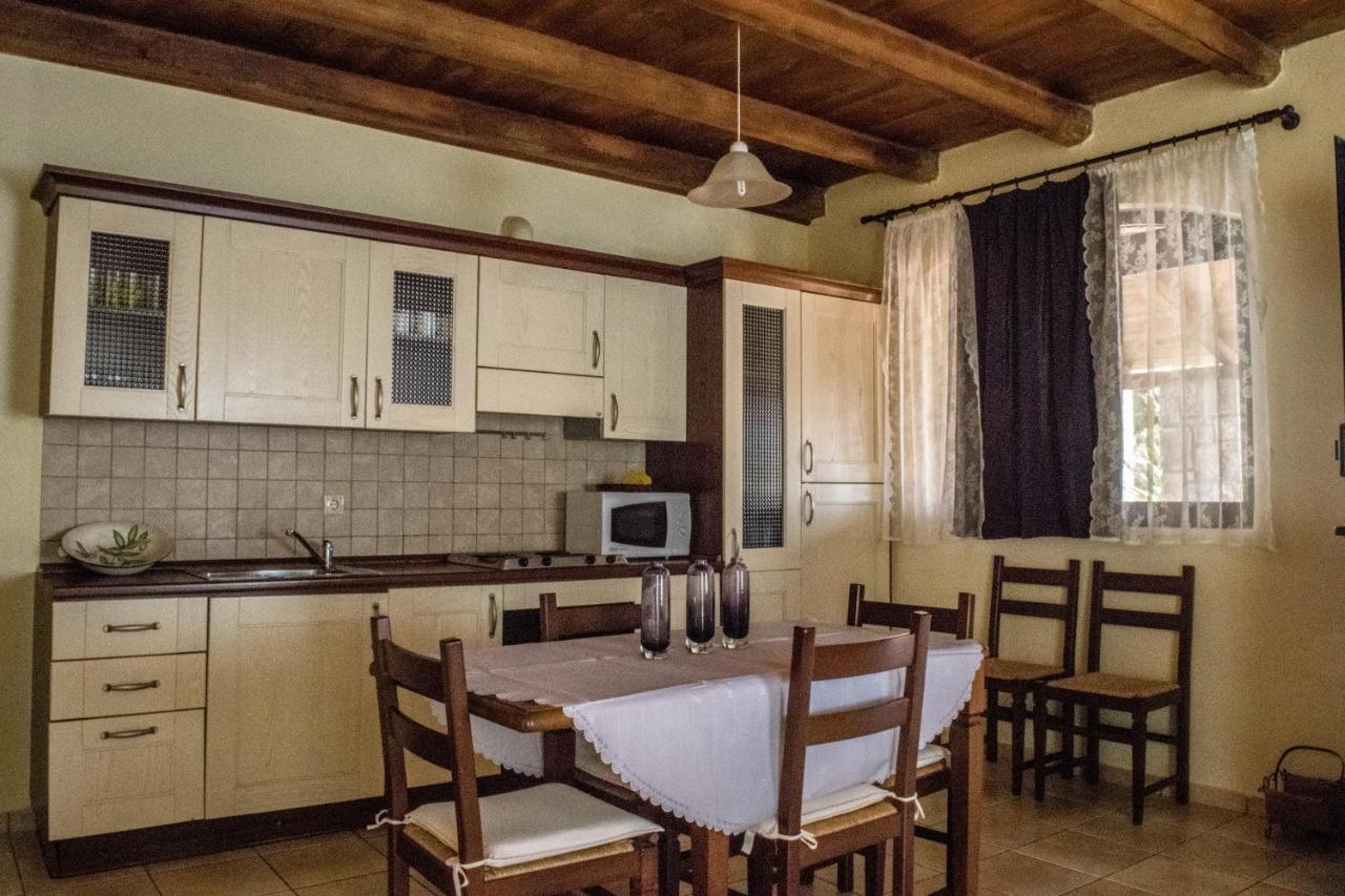 Niriides Villas Old Listing Khersónisos Eksteriør bilde