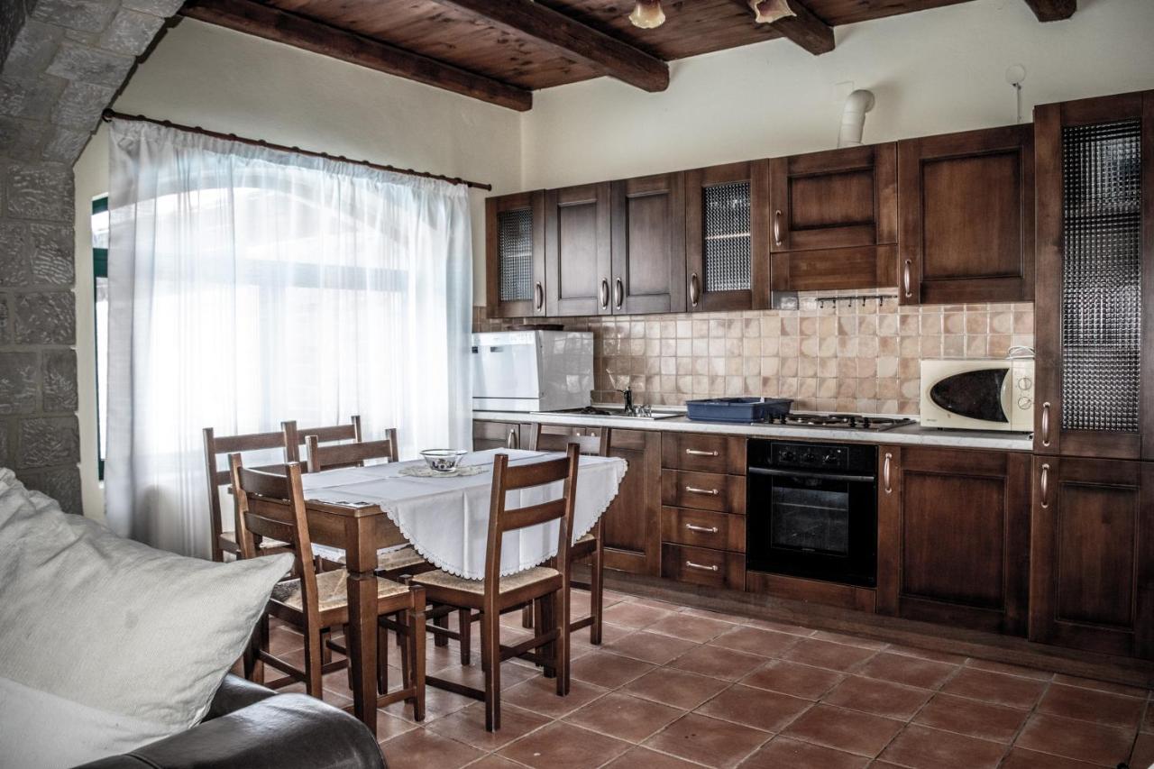 Niriides Villas Old Listing Khersónisos Eksteriør bilde