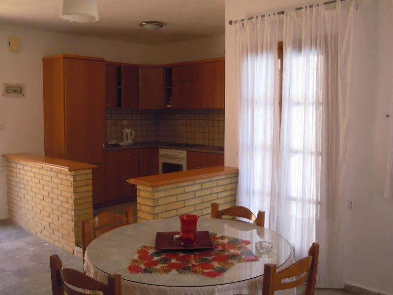 Niriides Villas Old Listing Khersónisos Eksteriør bilde